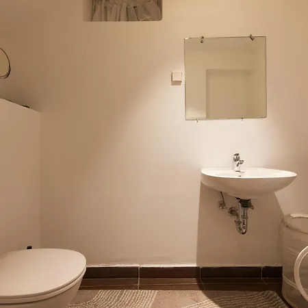 Spacious Apartment Near Schoenbrunn Castle Wenen Buitenkant foto